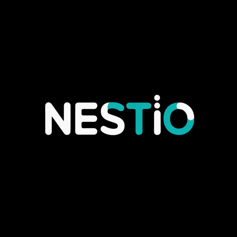 לוגו Nestio בצבעי לבן וטורקיז על רקע שחור